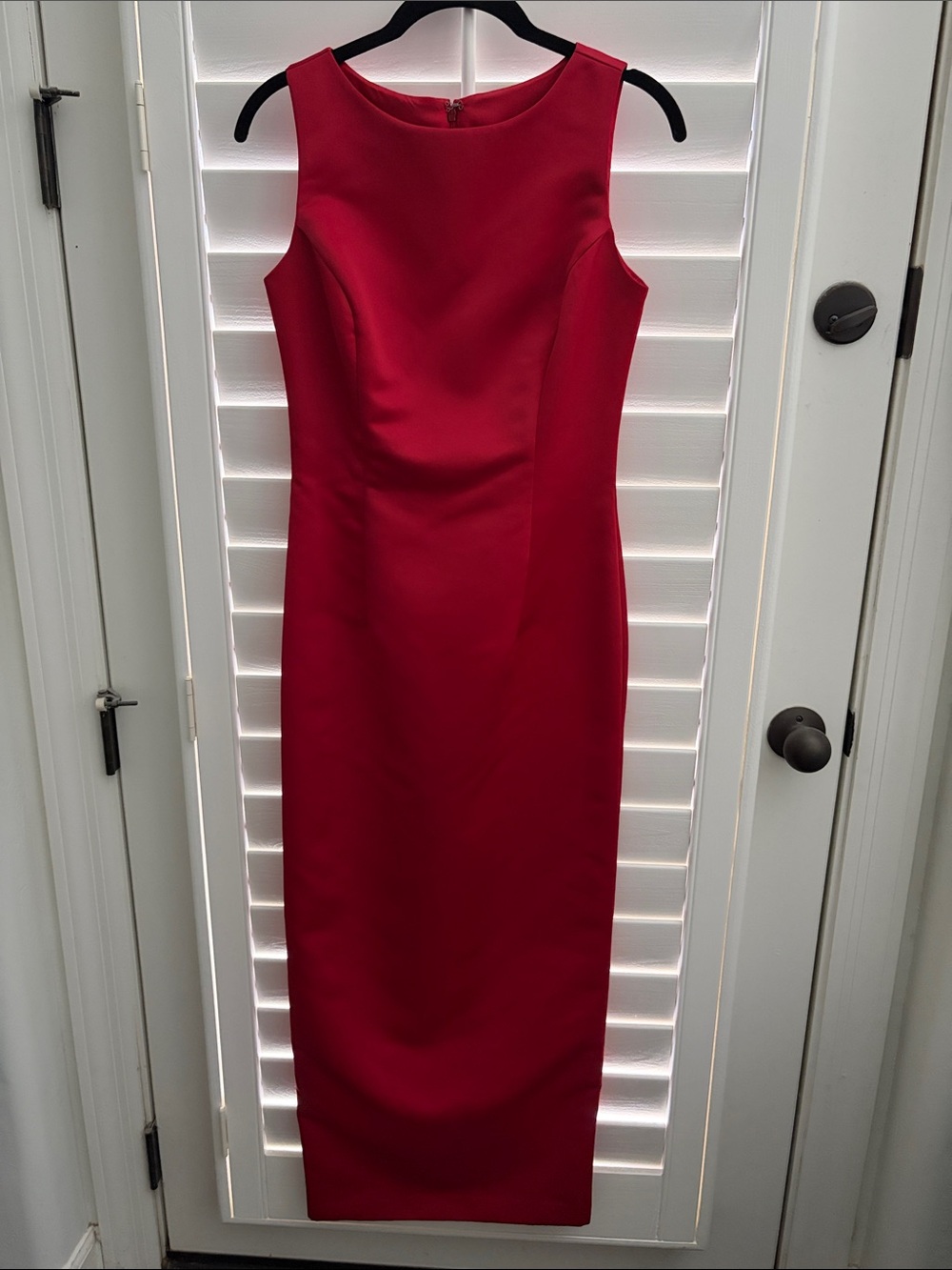 Scott McClintock Size 4 Sleeveless Crimson Midi Sheath Dress